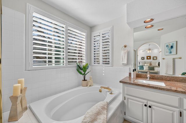 11909 Rising Sun Way, Gold River, CA 95670