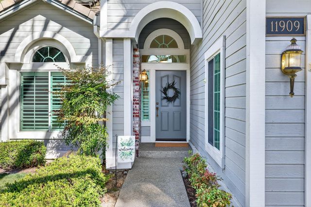 11909 Rising Sun Way, Gold River, CA 95670