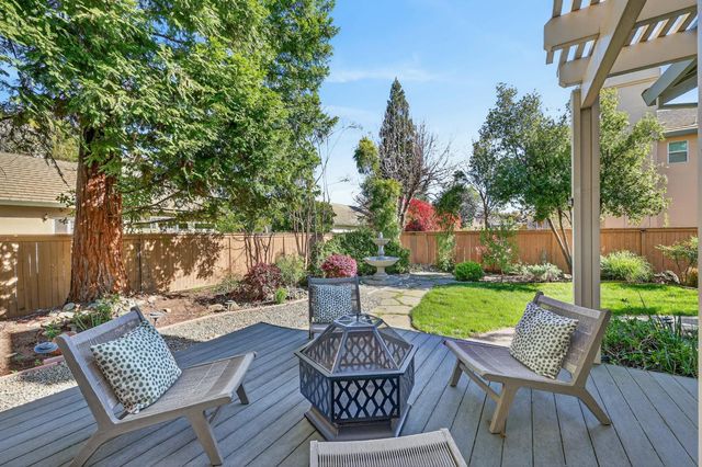 11909 Rising Sun Way, Gold River, CA 95670