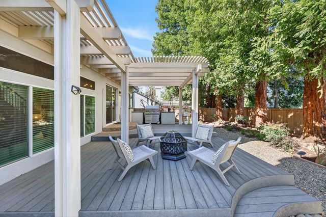 11909 Rising Sun Way, Gold River, CA 95670