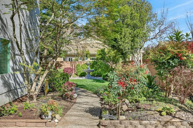 11909 Rising Sun Way, Gold River, CA 95670