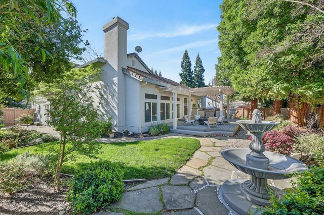 11909 Rising Sun Way, Gold River, CA 95670