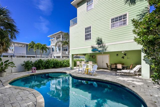 307 64TH STREET, Holmes Beach, FL 34217