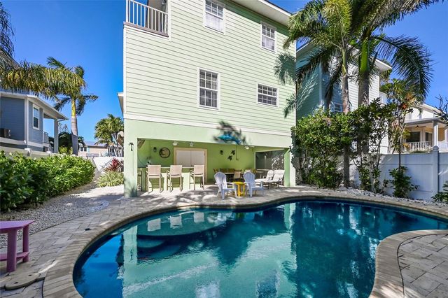 307 64TH STREET, Holmes Beach, FL 34217