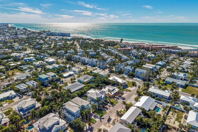 307 64TH STREET, Holmes Beach, FL 34217