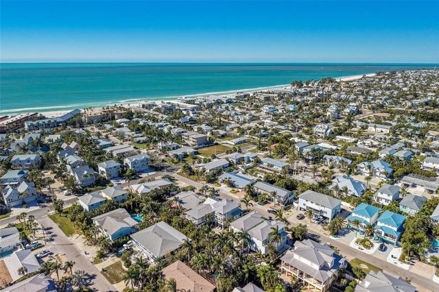 307 64TH STREET, Holmes Beach, FL 34217