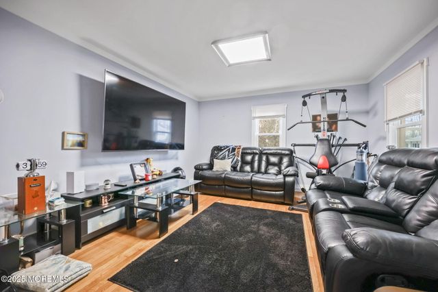 74 Wyoming Avenue, Spotswood, NJ 08884