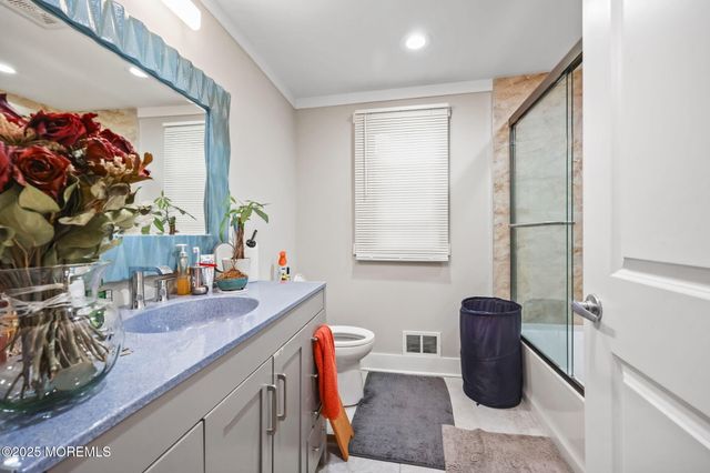 74 Wyoming Avenue, Spotswood, NJ 08884