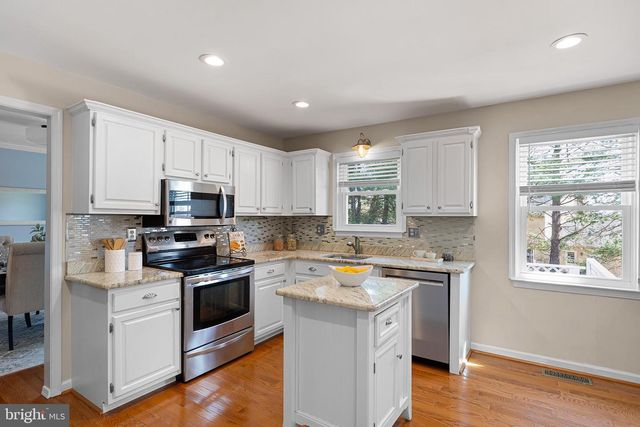 820 PLUMTRY DR, West Chester, PA 19382