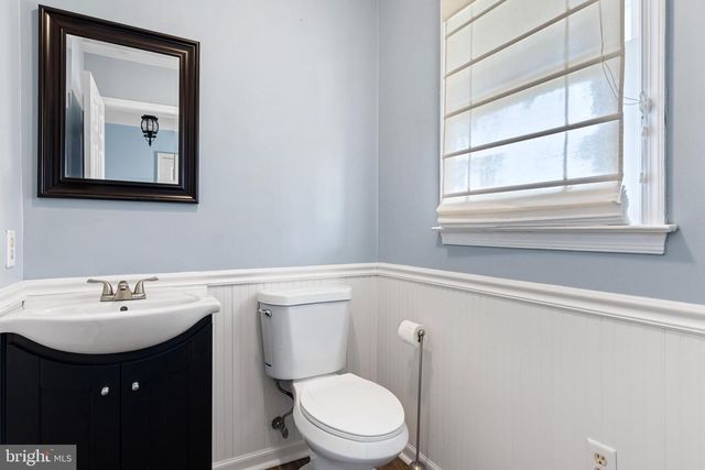 820 PLUMTRY DR, West Chester, PA 19382