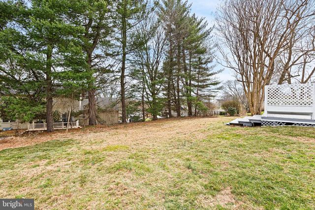 820 PLUMTRY DR, West Chester, PA 19382