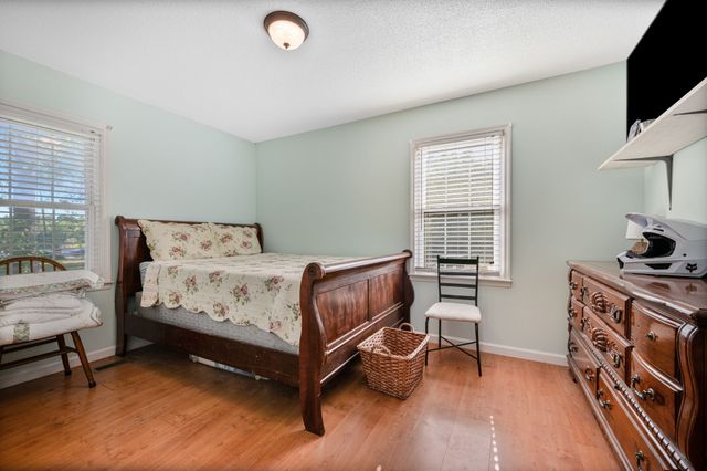 5835 Dog Creek Rd, Primm Springs, TN 38476