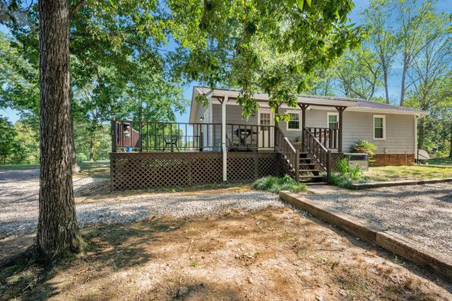 5835 Dog Creek Rd, Primm Springs, TN 38476