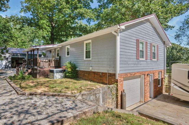 5835 Dog Creek Rd, Primm Springs, TN 38476