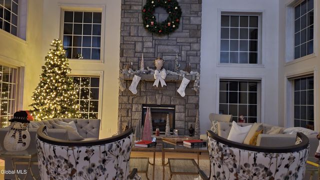 2820 Balltown Road, Niskayuna, NY 12309