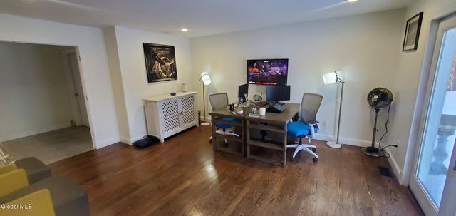 2820 Balltown Road, Niskayuna, NY 12309