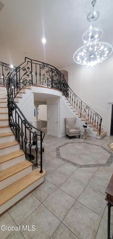 2820 Balltown Road, Niskayuna, NY 12309