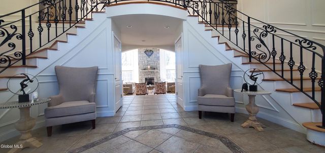 2820 Balltown Road, Niskayuna, NY 12309