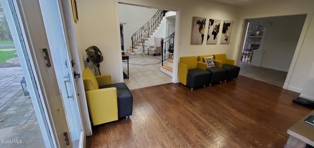 2820 Balltown Road, Niskayuna, NY 12309