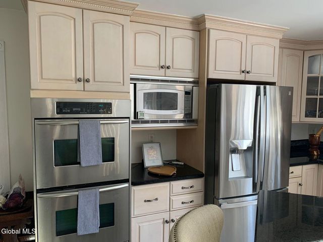 2820 Balltown Road, Niskayuna, NY 12309