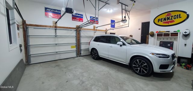 2820 Balltown Road, Niskayuna, NY 12309