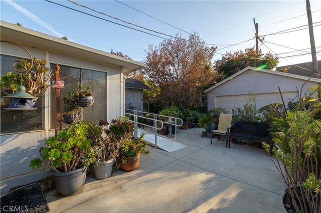 3642 Larchwood Place, Riverside, CA 92506