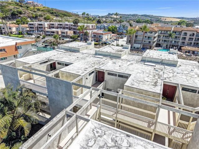 4513 Cove Drive 17, Carlsbad, CA 92008