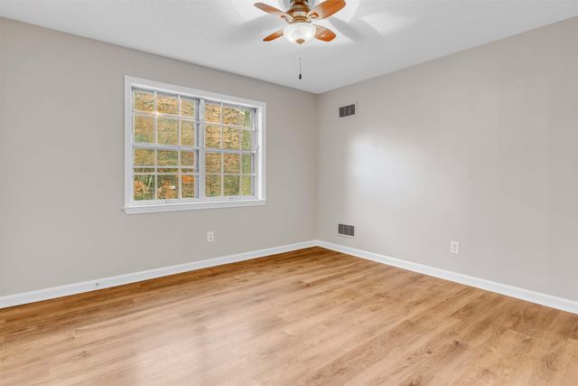 1623 HOLLY HILL CV, Germantown, TN 38138