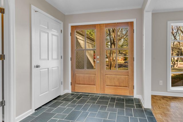 1623 HOLLY HILL CV, Germantown, TN 38138