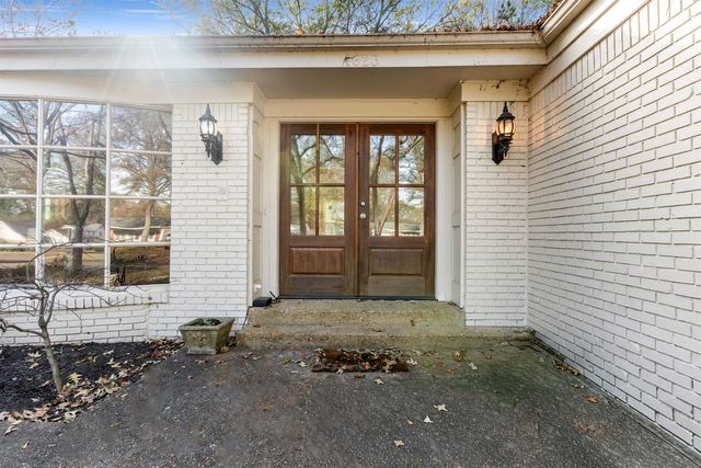 1623 HOLLY HILL CV, Germantown, TN 38138