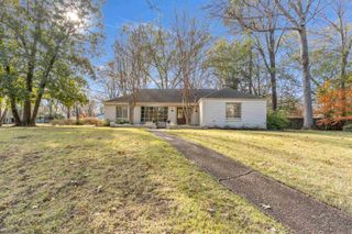 1623 HOLLY HILL CV, Germantown, TN 38138
