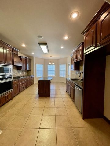 4502 SW Swinton Drive, Bentonville, AR 72713