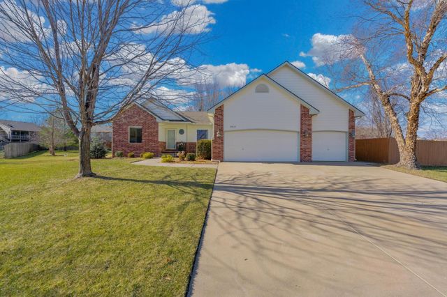 8615 W Brookview St, Wichita, KS 67205