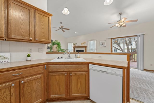 8615 W Brookview St, Wichita, KS 67205