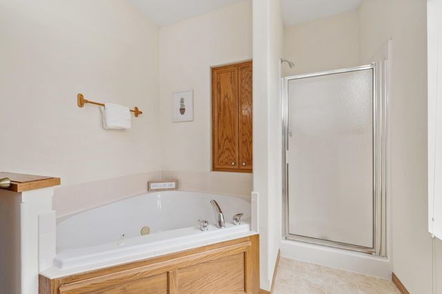 8615 W Brookview St, Wichita, KS 67205