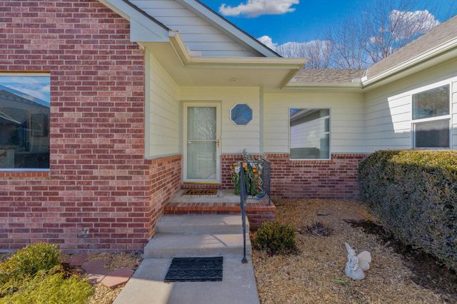 8615 W Brookview St, Wichita, KS 67205