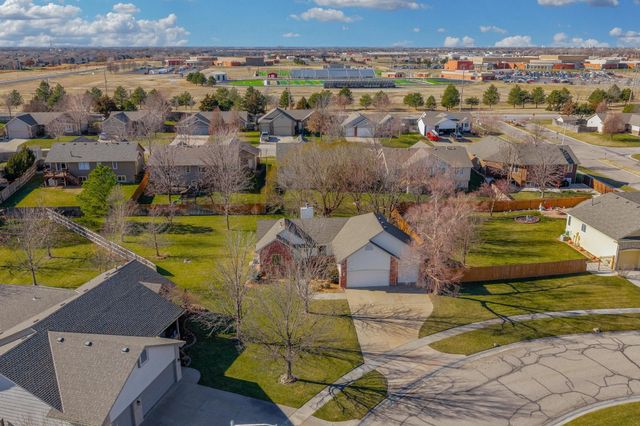 8615 W Brookview St, Wichita, KS 67205