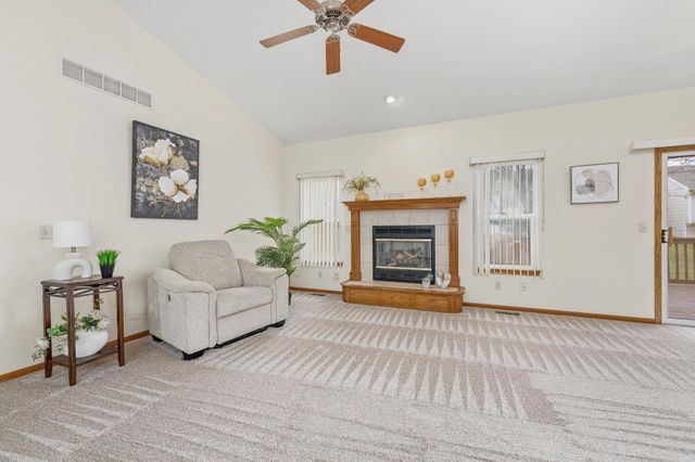 8615 W Brookview St, Wichita, KS 67205