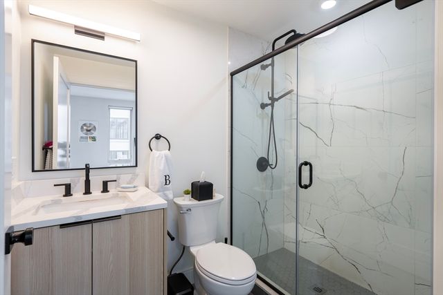 101 Condor St 301 A, Boston, MA 02128