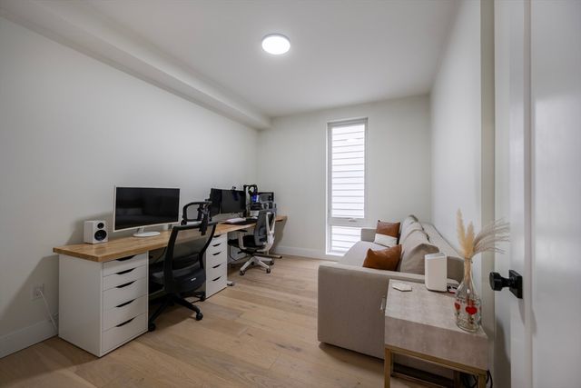 101 Condor St 301 A, Boston, MA 02128