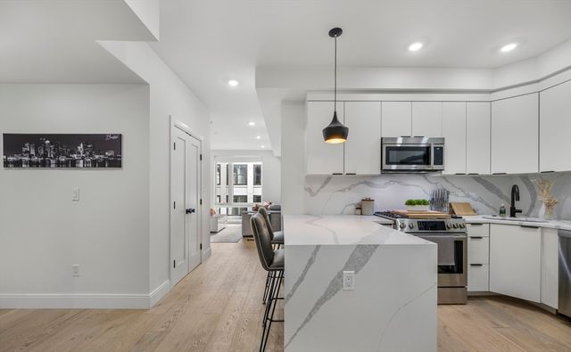 101 Condor St 301 A, Boston, MA 02128