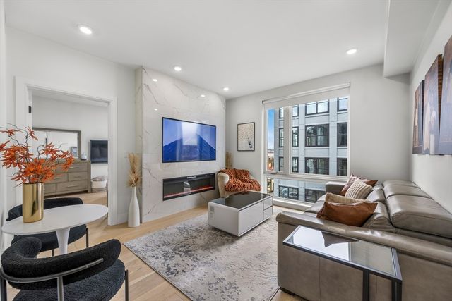 101 Condor St 301 A, Boston, MA 02128