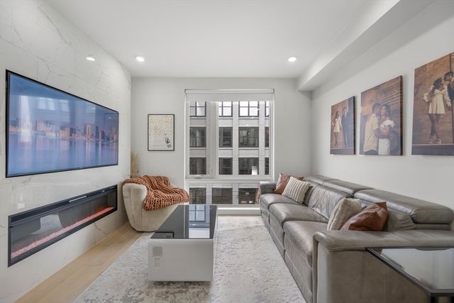 101 Condor St 301 A, Boston, MA 02128