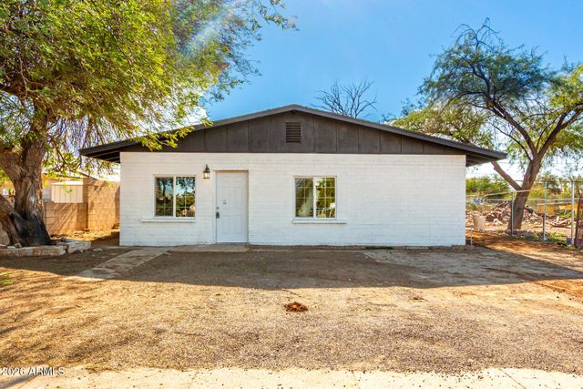 411 W BEALEY Avenue, Coolidge, AZ 85128
