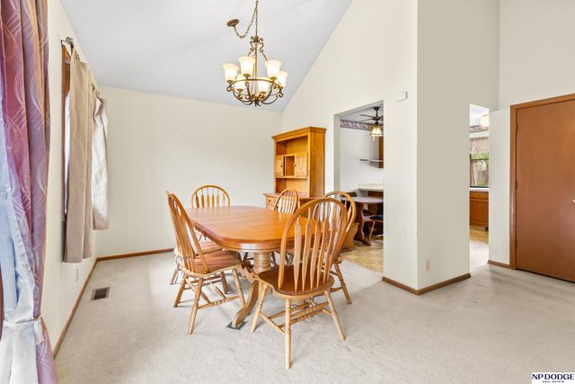 2005 Whitted Drive, Bellevue, NE 68123