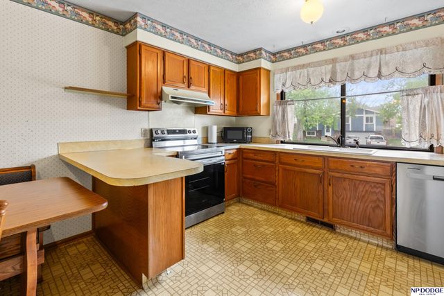 2005 Whitted Drive, Bellevue, NE 68123