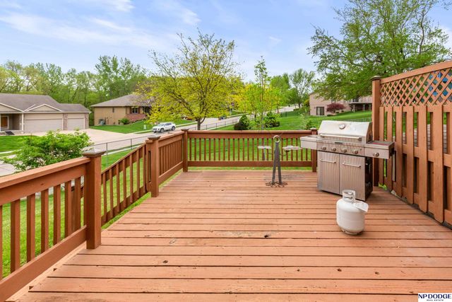 2005 Whitted Drive, Bellevue, NE 68123