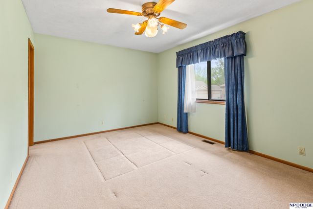 2005 Whitted Drive, Bellevue, NE 68123
