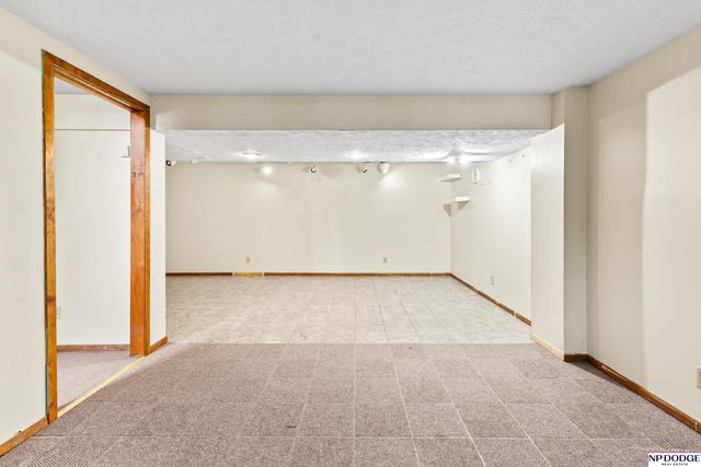 2005 Whitted Drive, Bellevue, NE 68123