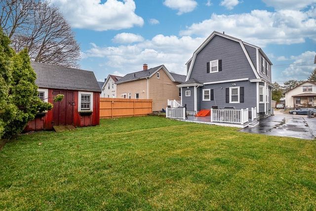 125 Vine St, East Providence, RI 02914